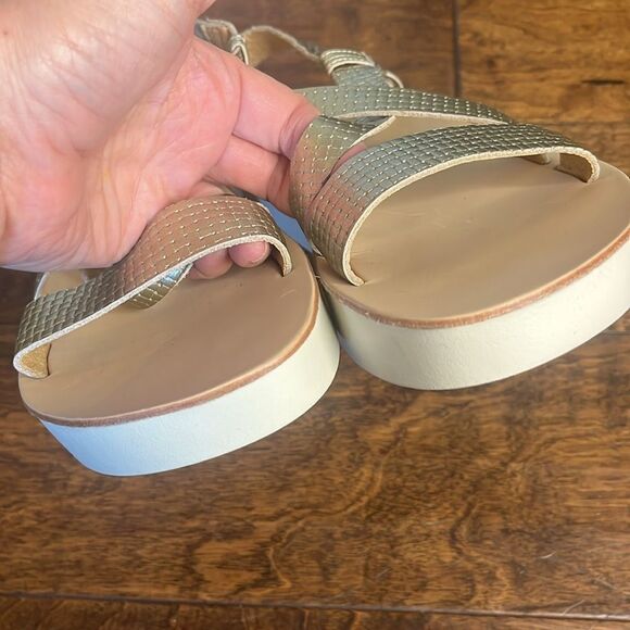 Olukai Onohi Women’s Strappy Leather Sandals, size 8 - Picture 4 of 7